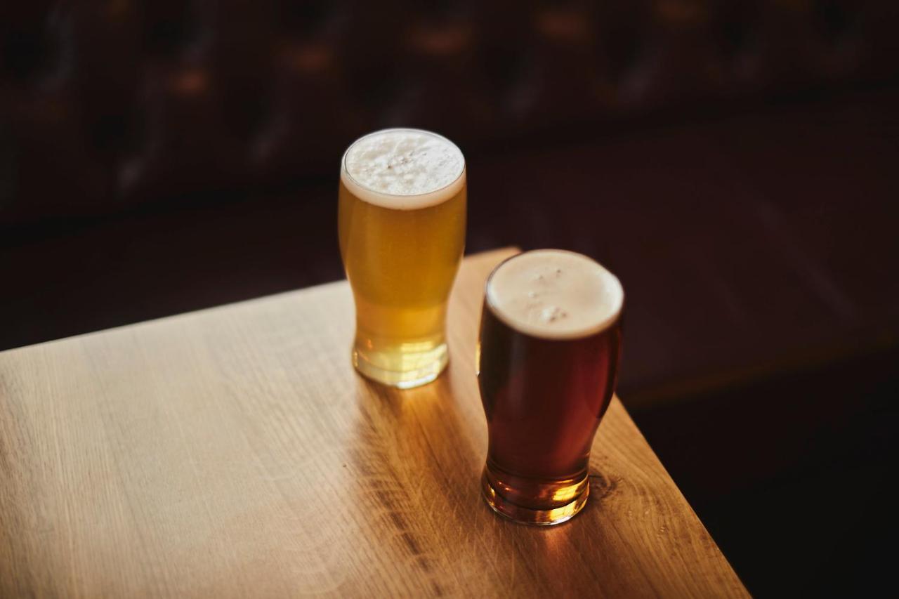 The Lord Grenfell Bed & Breakfast Maidenhead Bagian luar foto Two pints of beer