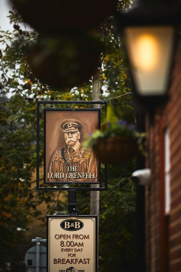 The Lord Grenfell Bed & Breakfast Maidenhead Bagian luar foto The Lord Grenville pub
