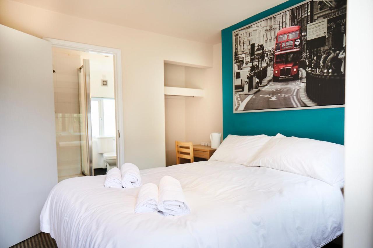 The Lord Grenfell Bed & Breakfast Maidenhead Bagian luar foto A typical room at the hotel