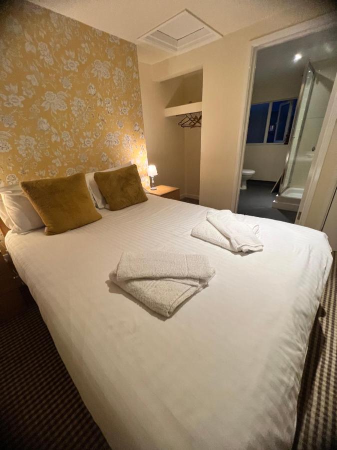 The Lord Grenfell Bed & Breakfast Maidenhead Bagian luar foto